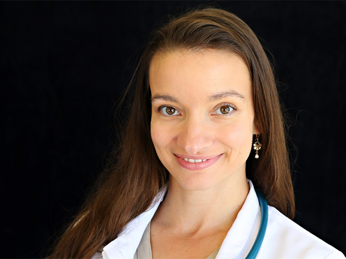 Dr. Karen de Souza