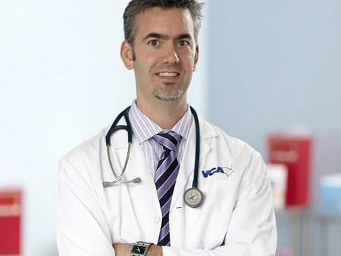 Jason Rabe Jason Rabe | VCA West Los Angeles Animal Hospital