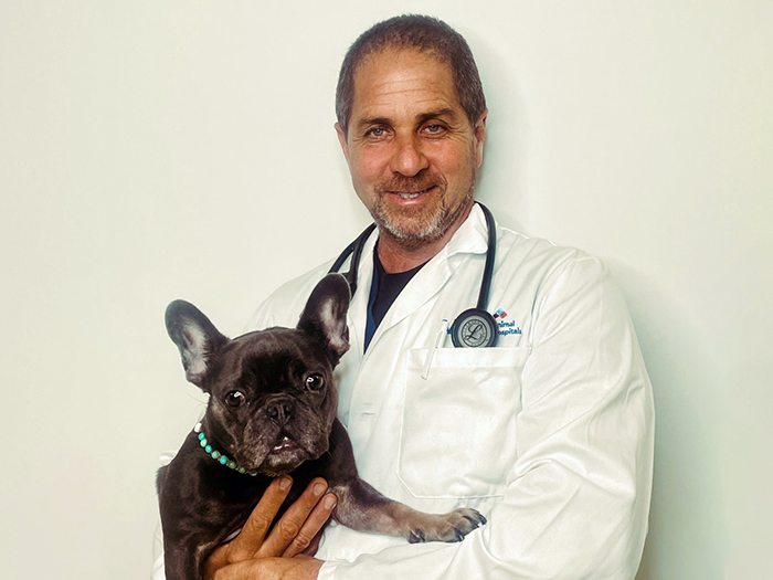 Dr. Gregg Levine Staff Photo