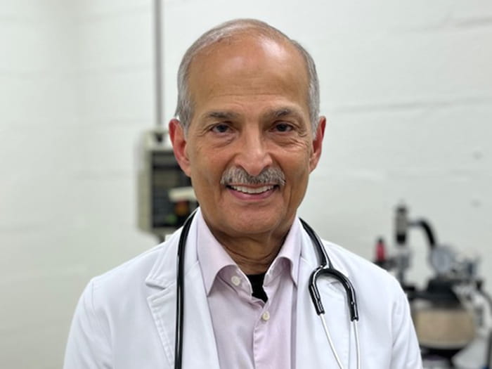 Dr. Narendar Khianey Staff Photo