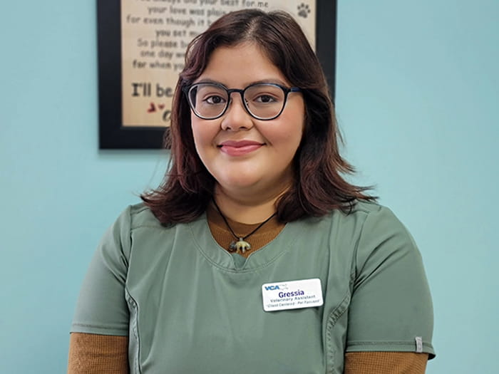 Gressia Flores Alvarado Staff Photo