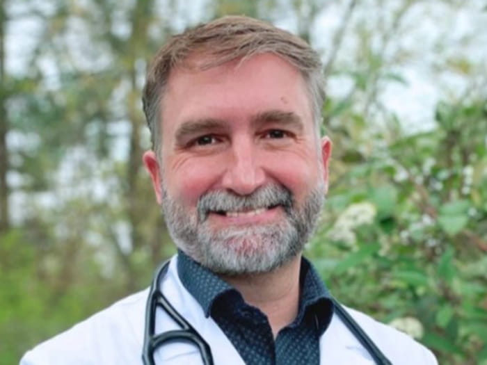 Dr. Christopher Shapley Staff Photo