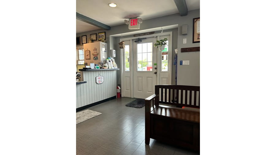 Photo of Animal General of East Norwich Lobby