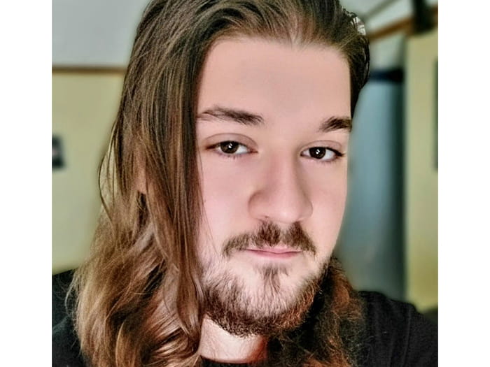 Nikolas Staff Photo