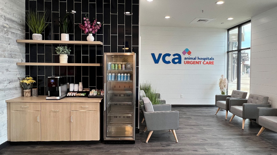 VCA Urgent Care Animal Hospitals - Cedar Park Lobby