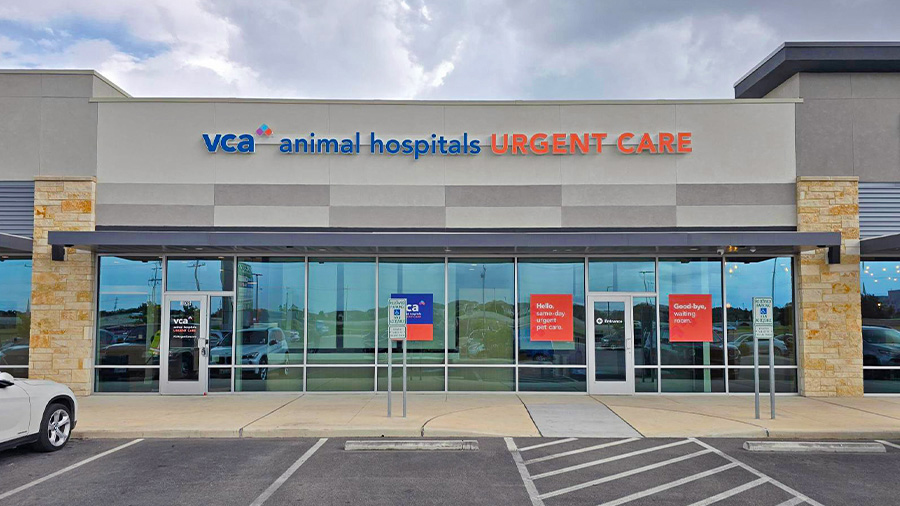Exterior Photo of VCA Urgent Care Animal Hospitals - Northwest San Antonio