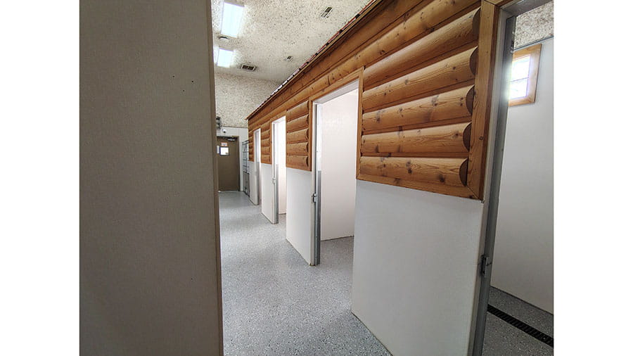 VCA Timpanogos Animal Hospital Resort Dog Cabins