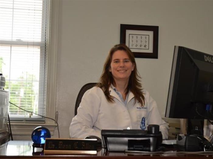 Dr Stephanie Galvan Vca Alexandria Animal Hospital