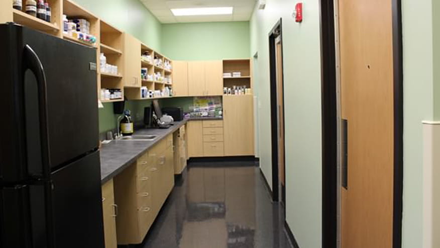 VCA Animal Care Center Chicago Laboratory