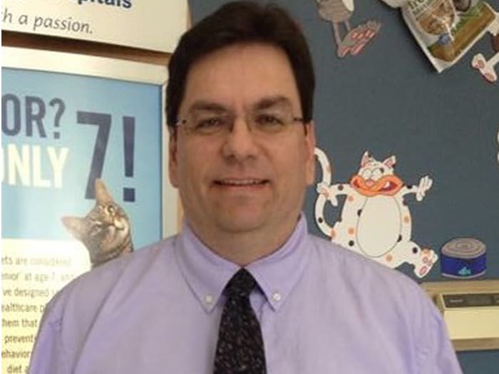 Dr Alfonso Arca Vca Bedford Meadows Animal Hospital