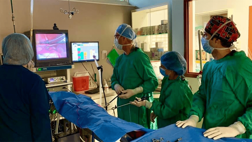 876x493 west suburban Laproscopy